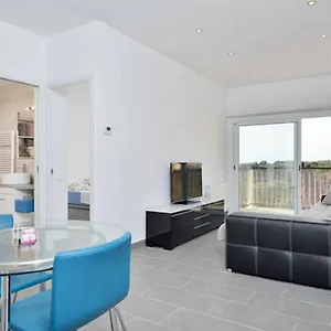 Cosy Well Situed With Sea View , Vilanova i la Geltru Spain